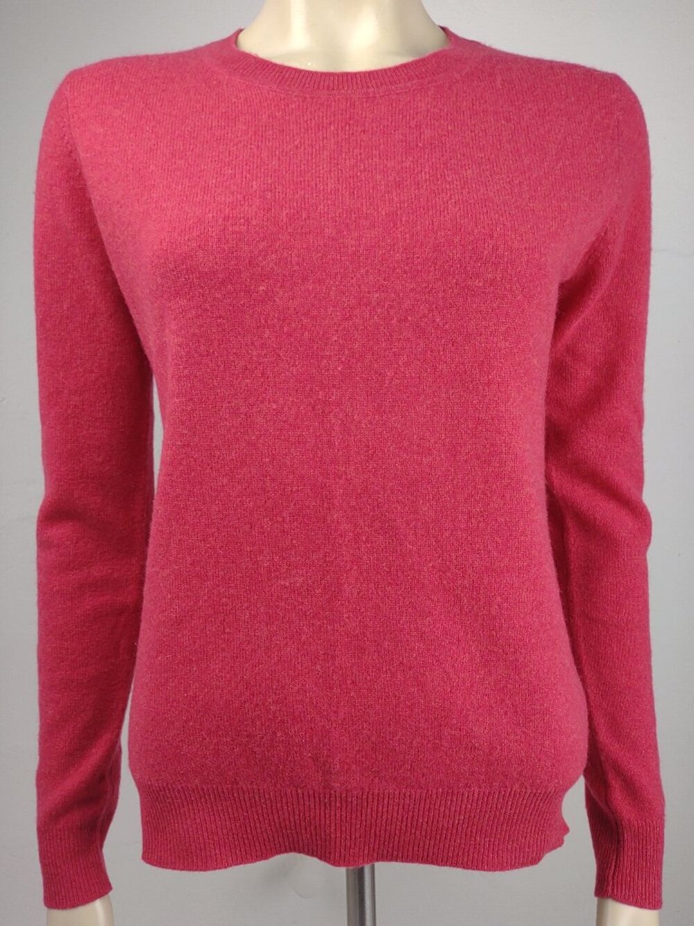 Tahari red 2-Ply 100% Cashmere crew neck pullover sweater ladies Small